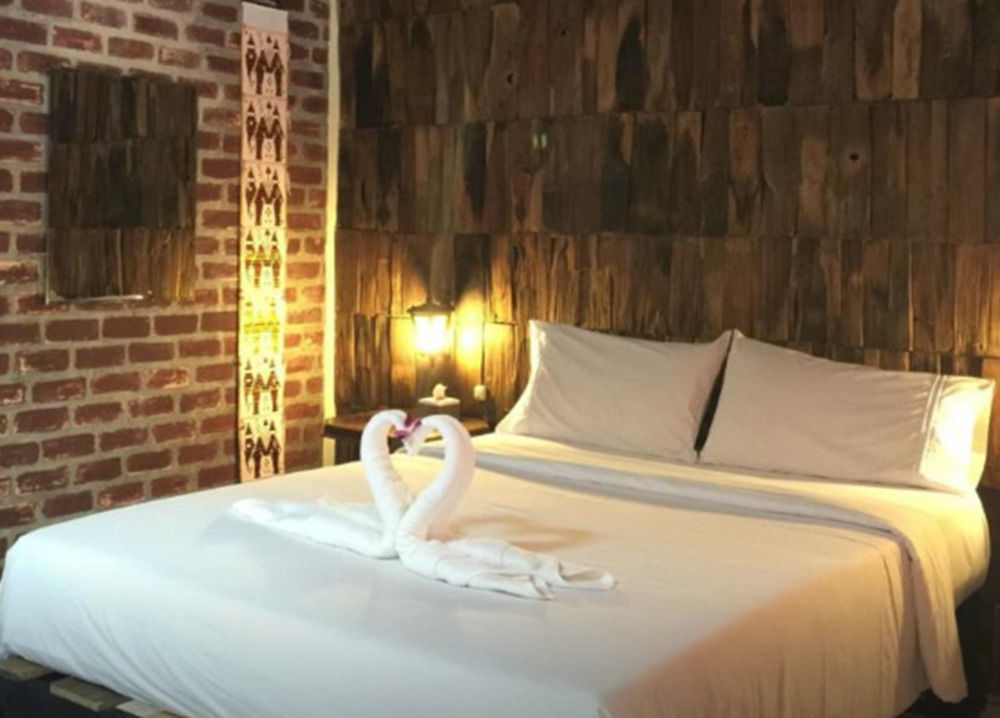 Baan Thai Homestay By Bgb Villas Kata Beach  Exterior photo